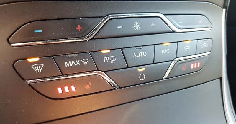 Ford S-Max cena 81399 przebieg: 196716, rok produkcji 2019 z Wieruszów małe 742